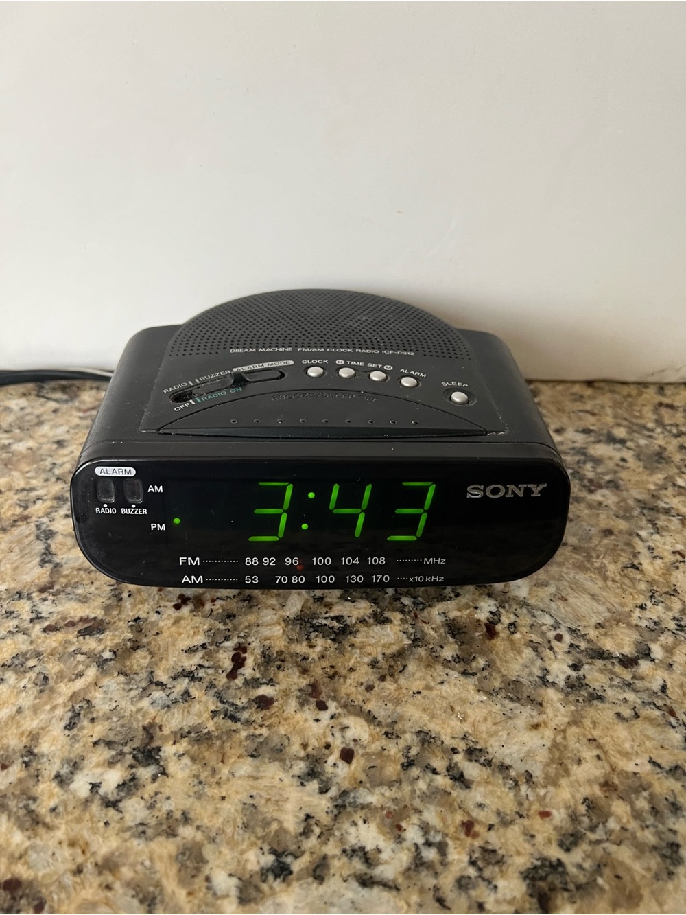Sony ICF-C212 Dream Machine Clock Radio FM/AM with Battery Back-Up WORKING Black